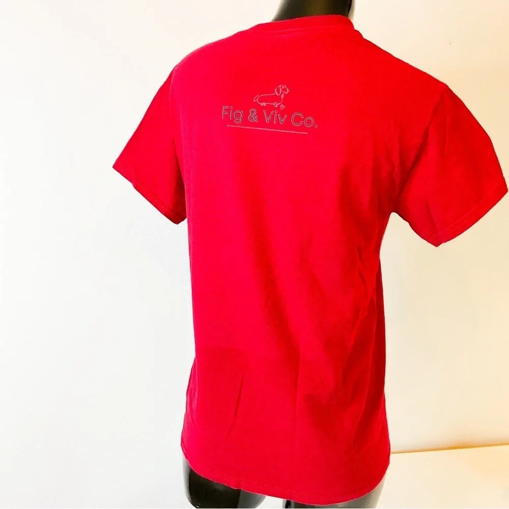 HANDMADE Doxie on a stack of books Red Cotton Tee Shirt - Picture 4 of 8